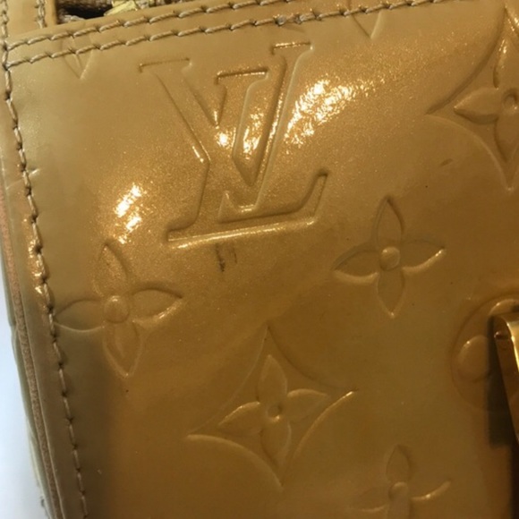 Louis Vuitton Vernis Barrel bag w/ LV logo. - Picture 7 of 7